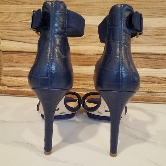 Gianni Bini High Heels Suede Strap Color Blue Size 8.5 - Picture 12 of 15